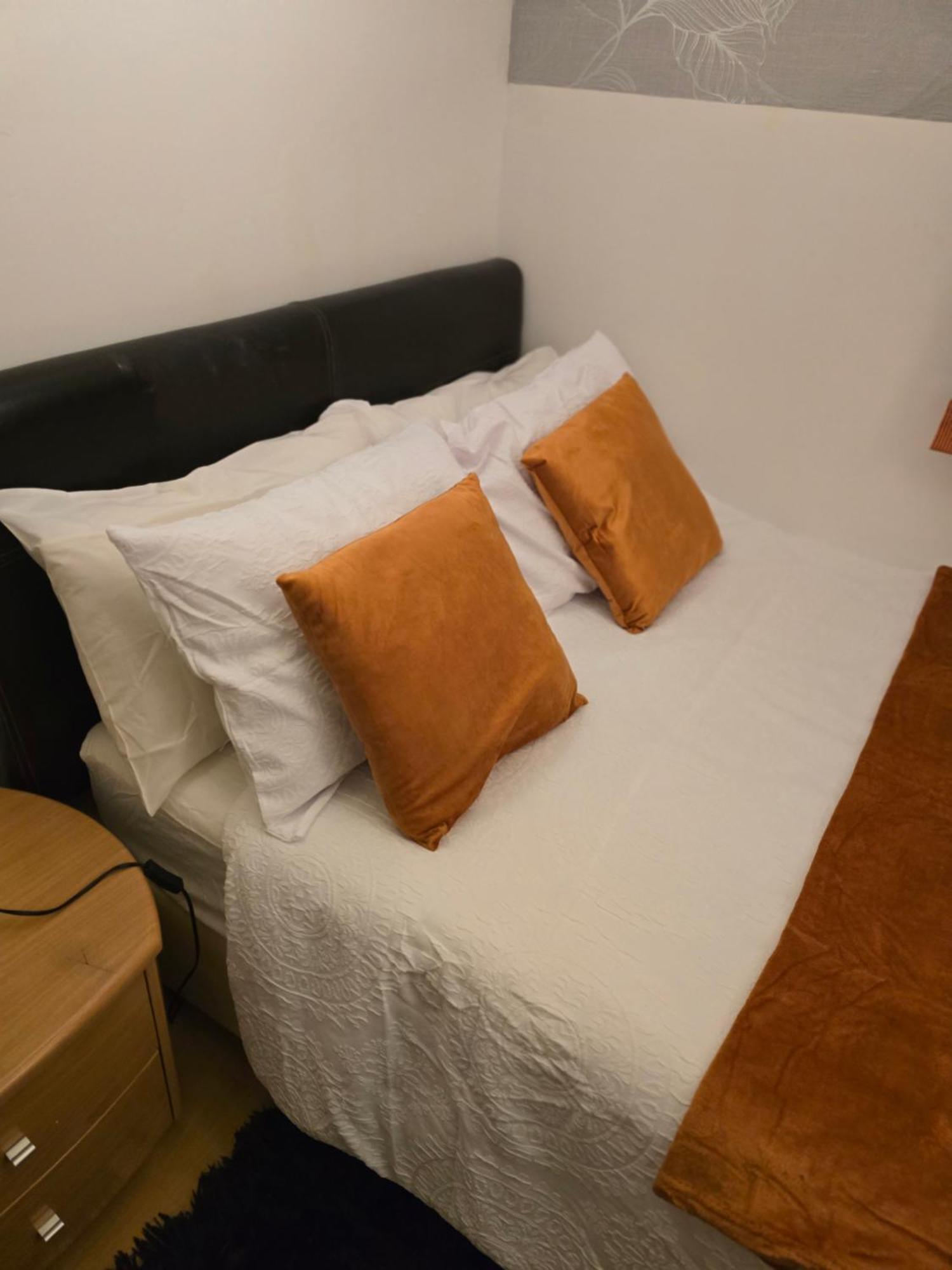 Room Away From Home Shinfield 외부 사진
